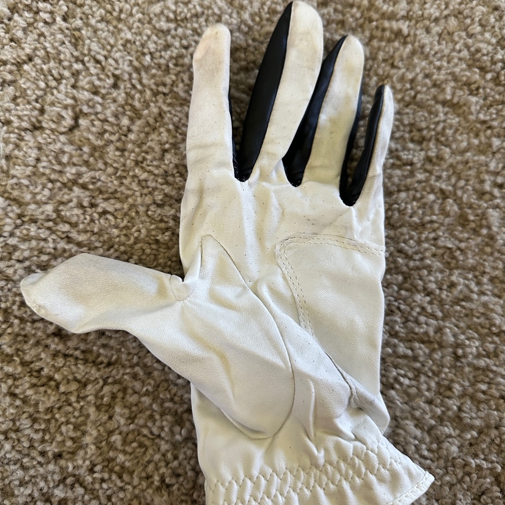 Callaway White Golf Glove - Picture 2 of 3